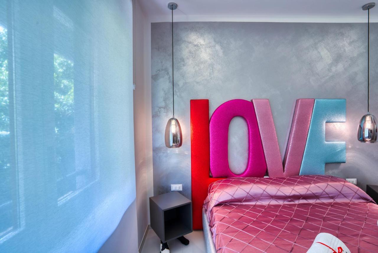 Distinto Suite & Rooms Lecce Kültér fotó
