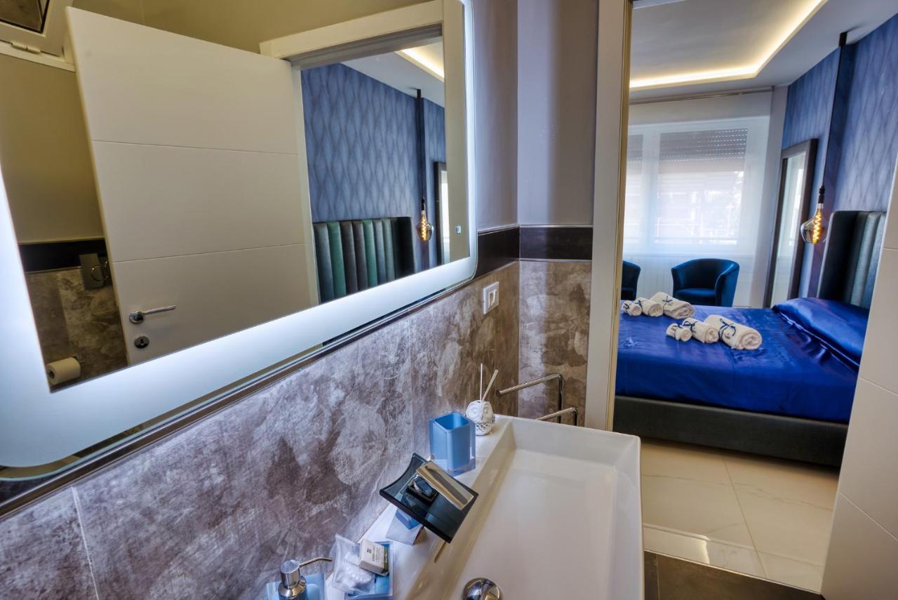 Distinto Suite & Rooms Lecce Kültér fotó